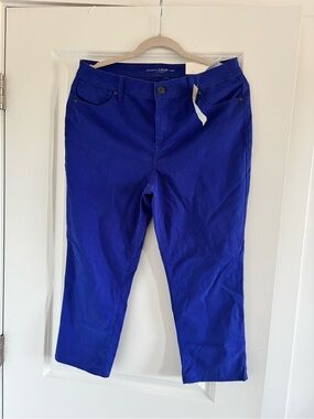 Chico's Capris Jeans in Vivid Blue